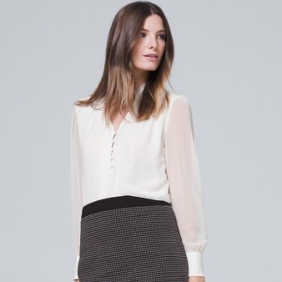 NWT WHITE HOUSE BLACK MARKET  V Neck PinTuck Blouse Ecru SIZE XS - Picture 5 of 5